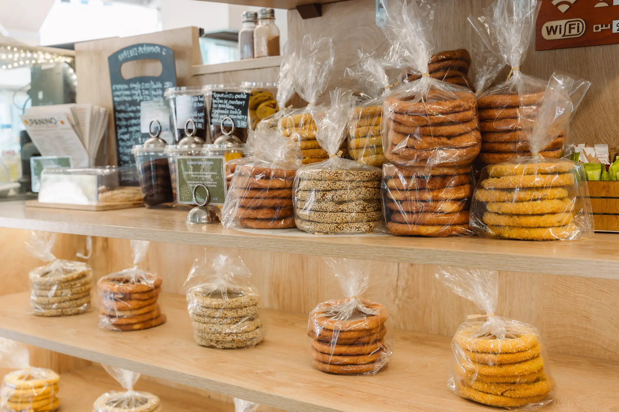 Φρεσκοψημένα προϊόντα φούρνου